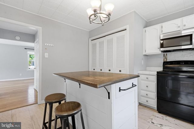 392 RUTGERS CT, Bensalem, PA 19020