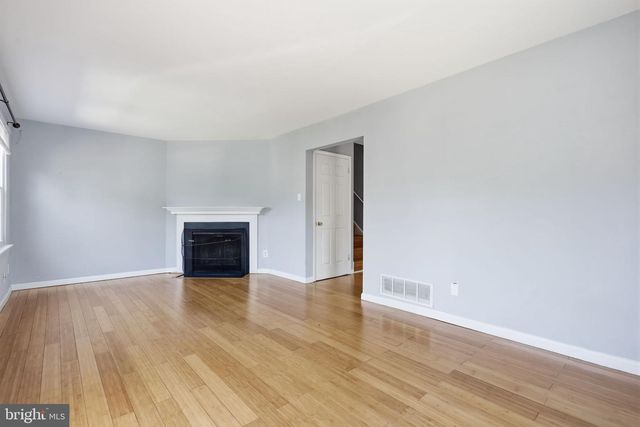 392 RUTGERS CT, Bensalem, PA 19020