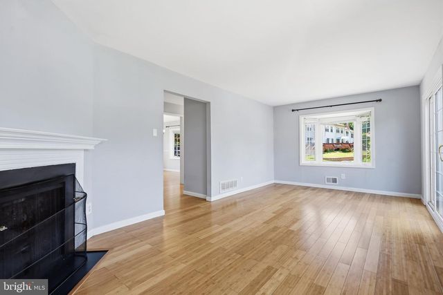 392 RUTGERS CT, Bensalem, PA 19020