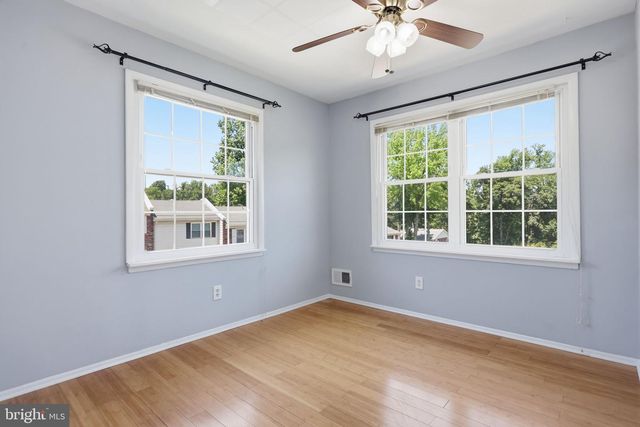 392 RUTGERS CT, Bensalem, PA 19020
