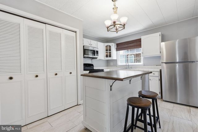 392 RUTGERS CT, Bensalem, PA 19020