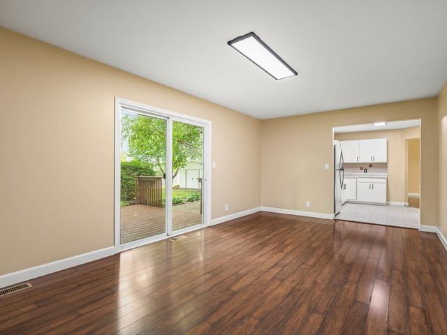 2006 Grandview Trail, Belvidere, IL 61008