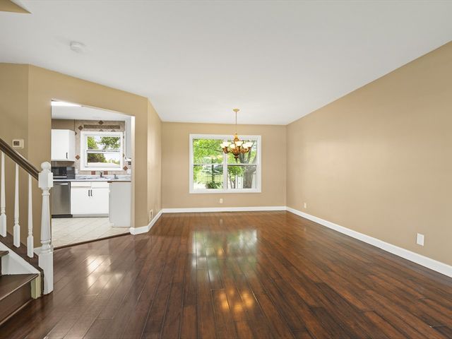 2006 Grandview Trail, Belvidere, IL 61008