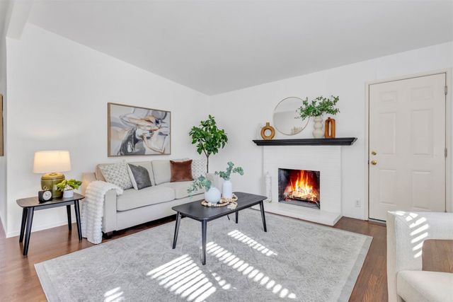 312 312 Cottonwood Dr, Vallejo, CA 94591