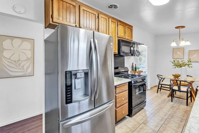 312 312 Cottonwood Dr, Vallejo, CA 94591