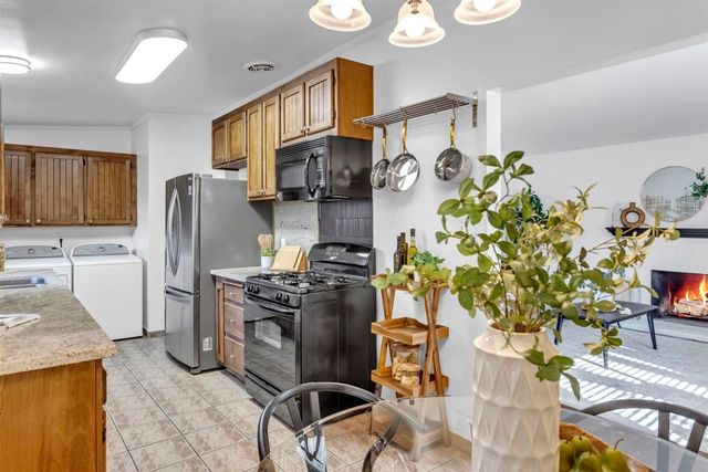 312 312 Cottonwood Dr, Vallejo, CA 94591