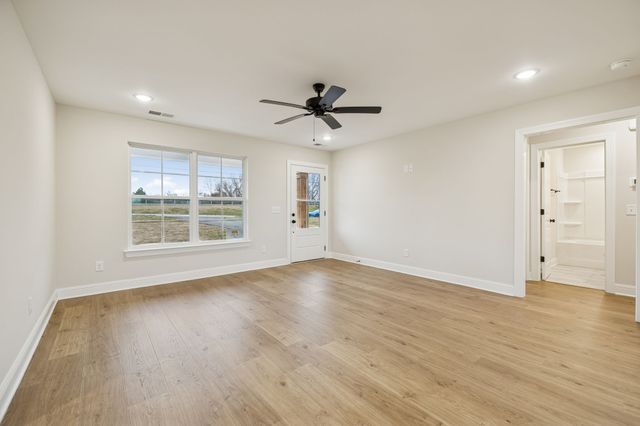 1047 Landing Lane Lot 3, Adams, TN 37010