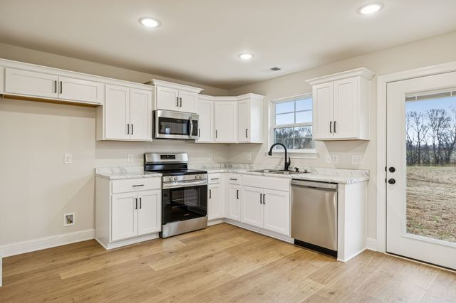 1047 Landing Lane Lot 3, Adams, TN 37010