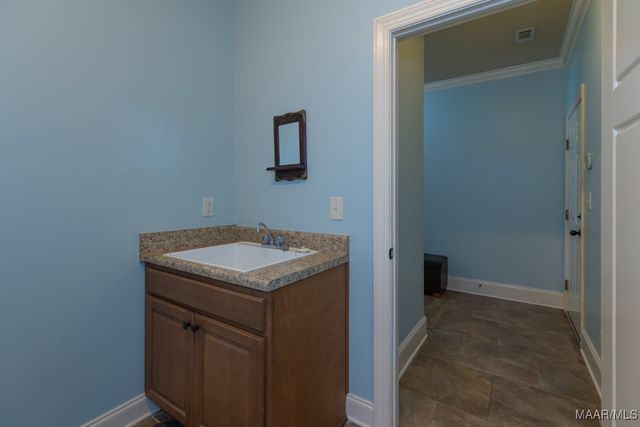 20 Green Laurel Cove, Elmore, AL 36025