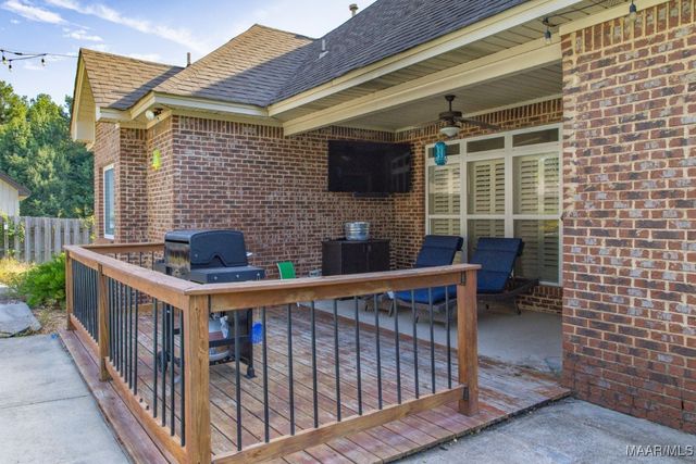 20 Green Laurel Cove, Elmore, AL 36025