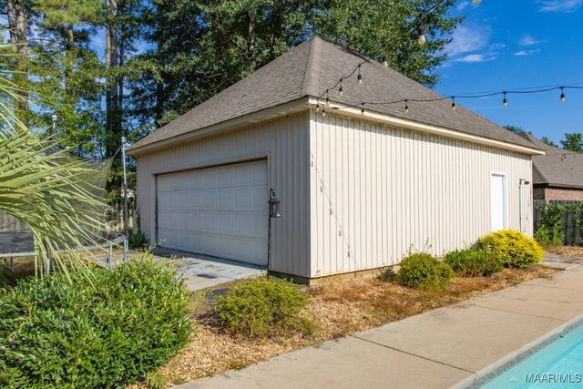 20 Green Laurel Cove, Elmore, AL 36025