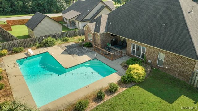 20 Green Laurel Cove, Elmore, AL 36025