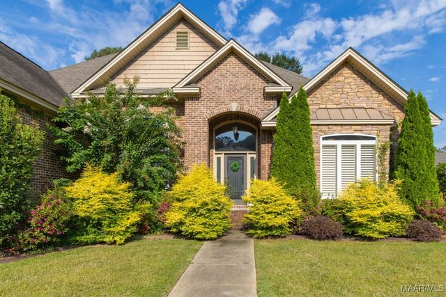 20 Green Laurel Cove, Elmore, AL 36025