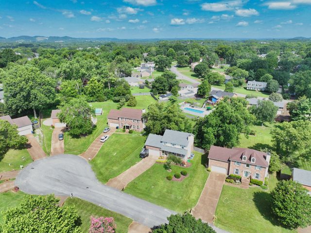 533 Hopewood Ct, Franklin, TN 37064