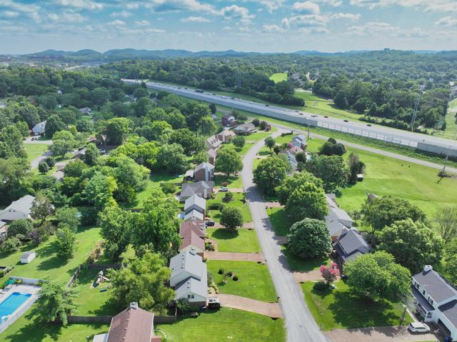 533 Hopewood Ct, Franklin, TN 37064