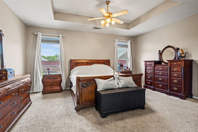 2715 Forest Lake Drive, Grand Prairie, TX 75052