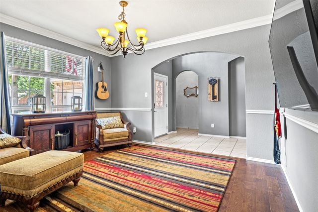 2715 Forest Lake Drive, Grand Prairie, TX 75052