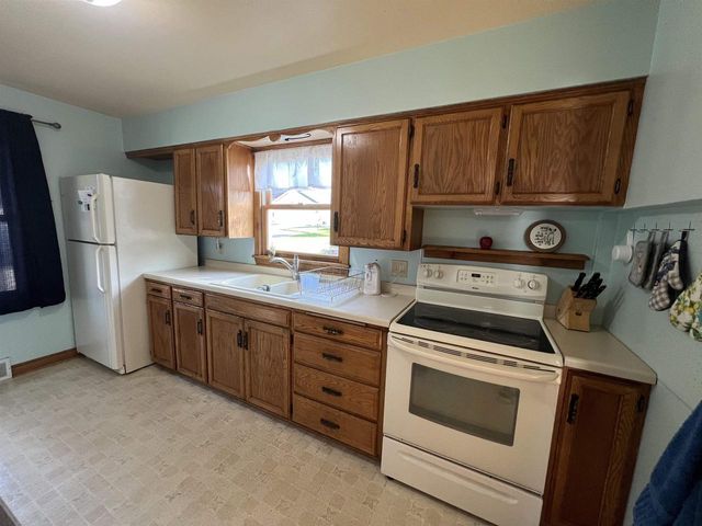 415 W Monowau Street, Tomah, WI 54660