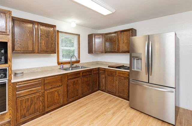 703 Mafred Drive, Norwalk, IA 50728