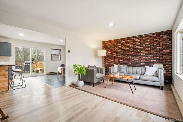 178 Bowers Road, Hurleyville, NY 12747