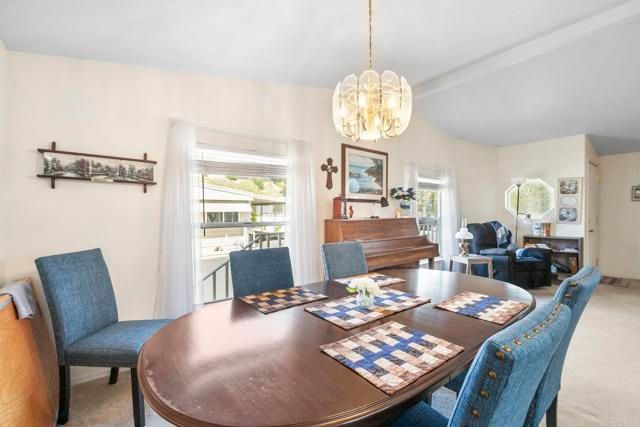 525 W El Norte Parkway 301, Escondido, CA 92026