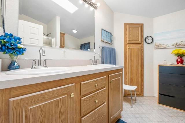 525 W El Norte Parkway 301, Escondido, CA 92026