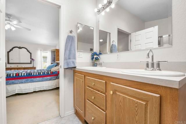 525 W El Norte Parkway 301, Escondido, CA 92026