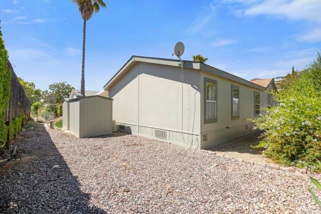 525 W El Norte Parkway 301, Escondido, CA 92026