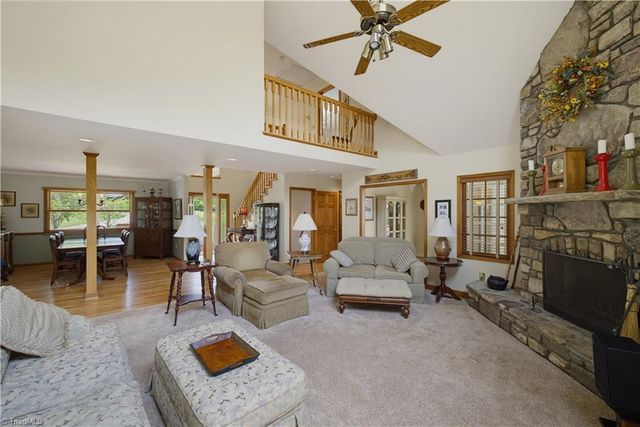 1642 Rhodes Loop, Madison, NC 27025