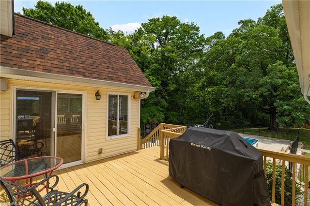 1642 Rhodes Loop, Madison, NC 27025