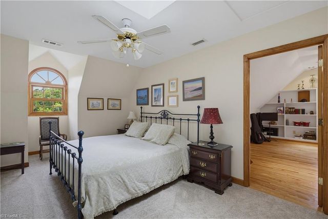 1642 Rhodes Loop, Madison, NC 27025