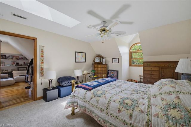 1642 Rhodes Loop, Madison, NC 27025