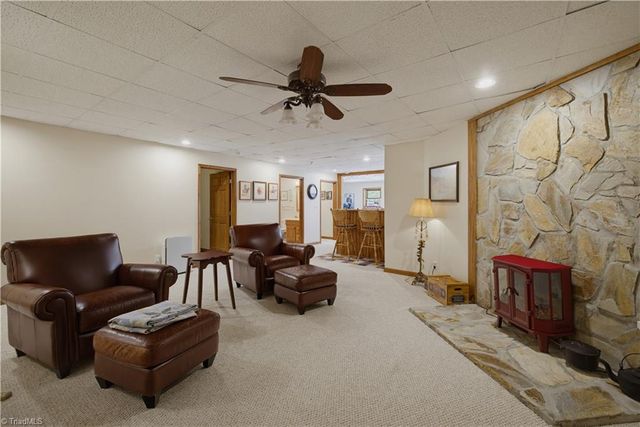 1642 Rhodes Loop, Madison, NC 27025