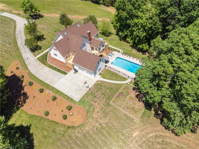 1642 Rhodes Loop, Madison, NC 27025