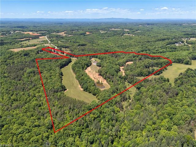 1642 Rhodes Loop, Madison, NC 27025