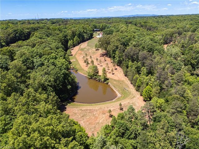 1642 Rhodes Loop, Madison, NC 27025