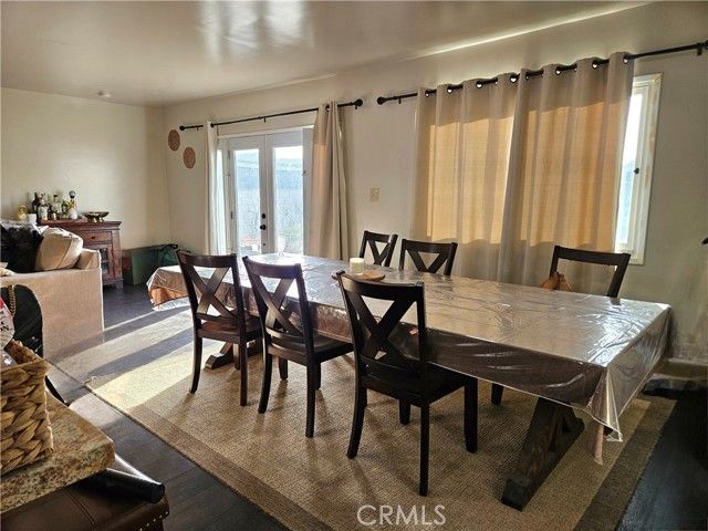 11825 Menlo Avenue, Hawthorne, CA 90250