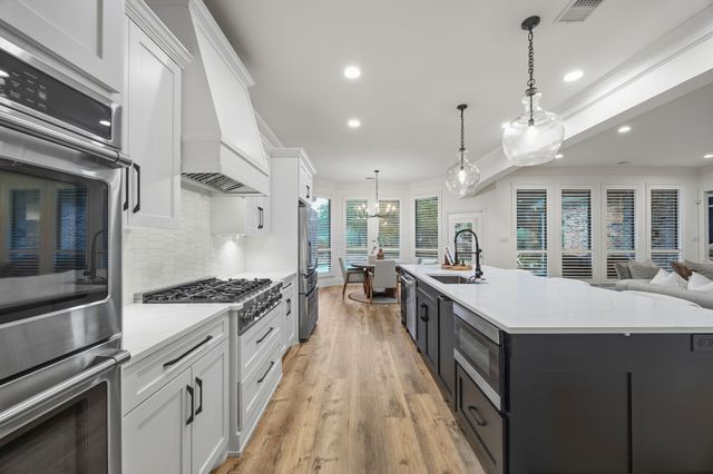 2304 Fairway Circle, Heath, TX 75032