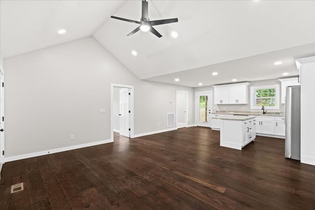 3116 Old Morris Road, Rocky Face, GA 30740