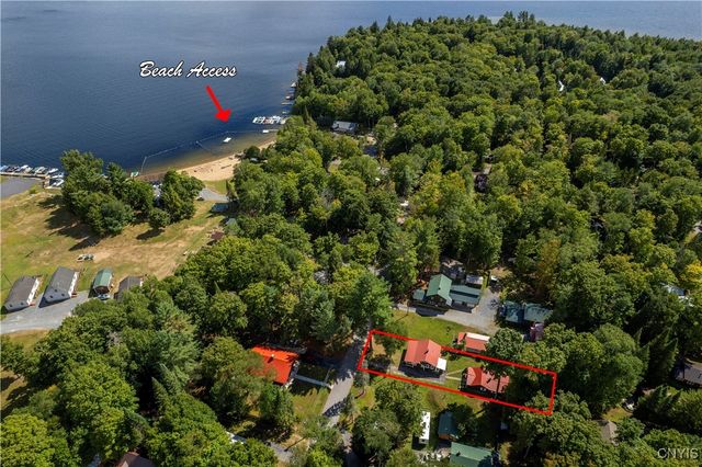 118 East Avenue, Webb, NY 13331