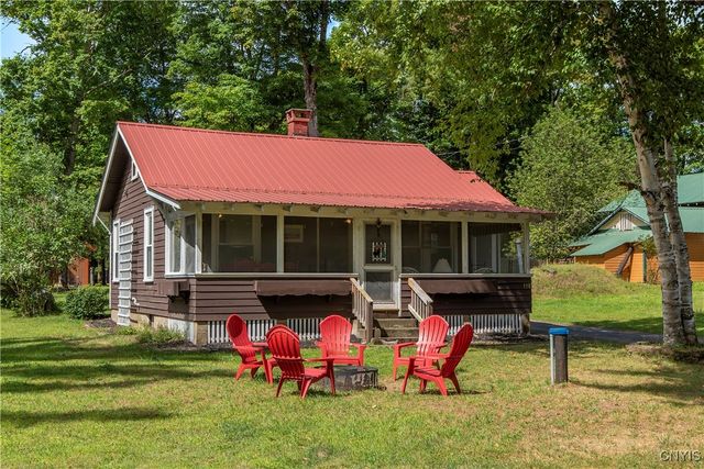 118 East Avenue, Webb, NY 13331