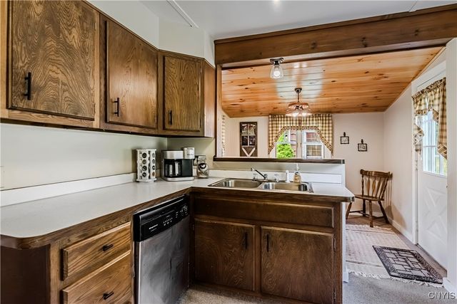 118 East Avenue, Webb, NY 13331