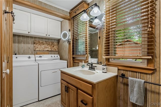 118 East Avenue, Webb, NY 13331