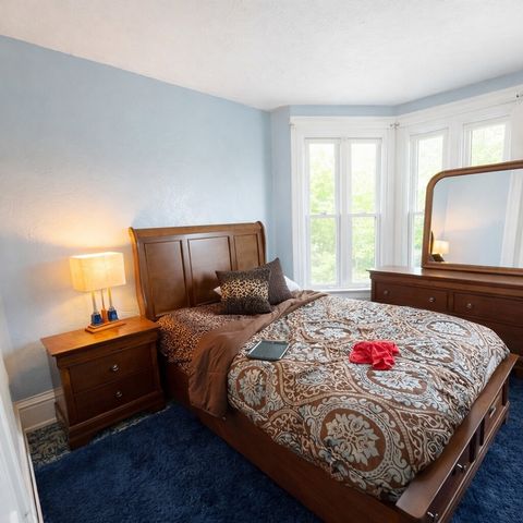 975 Thompson Ave, Donora, PA 15033