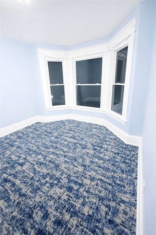 975 Thompson Ave, Donora, PA 15033