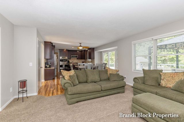 3733 Webber Pines Drive Ne, Plainfield Twp, MI 49525