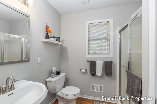 3733 Webber Pines Drive Ne, Plainfield Twp, MI 49525