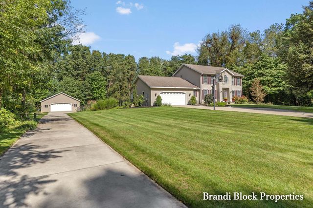 3733 Webber Pines Drive Ne, Plainfield Twp, MI 49525