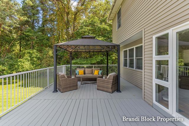 3733 Webber Pines Drive Ne, Plainfield Twp, MI 49525