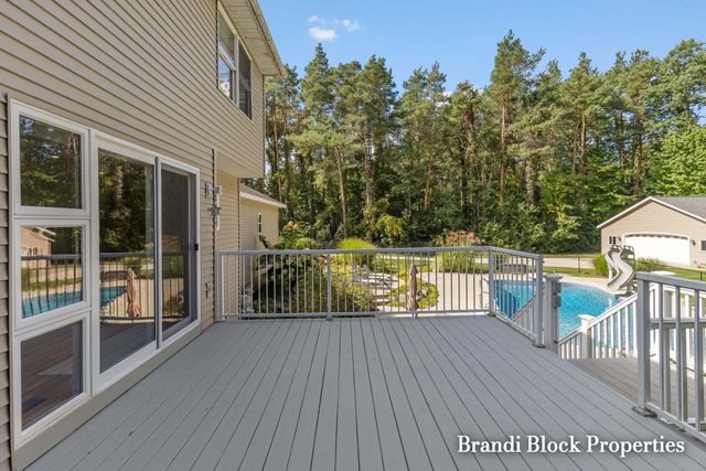 3733 Webber Pines Drive Ne, Plainfield Twp, MI 49525